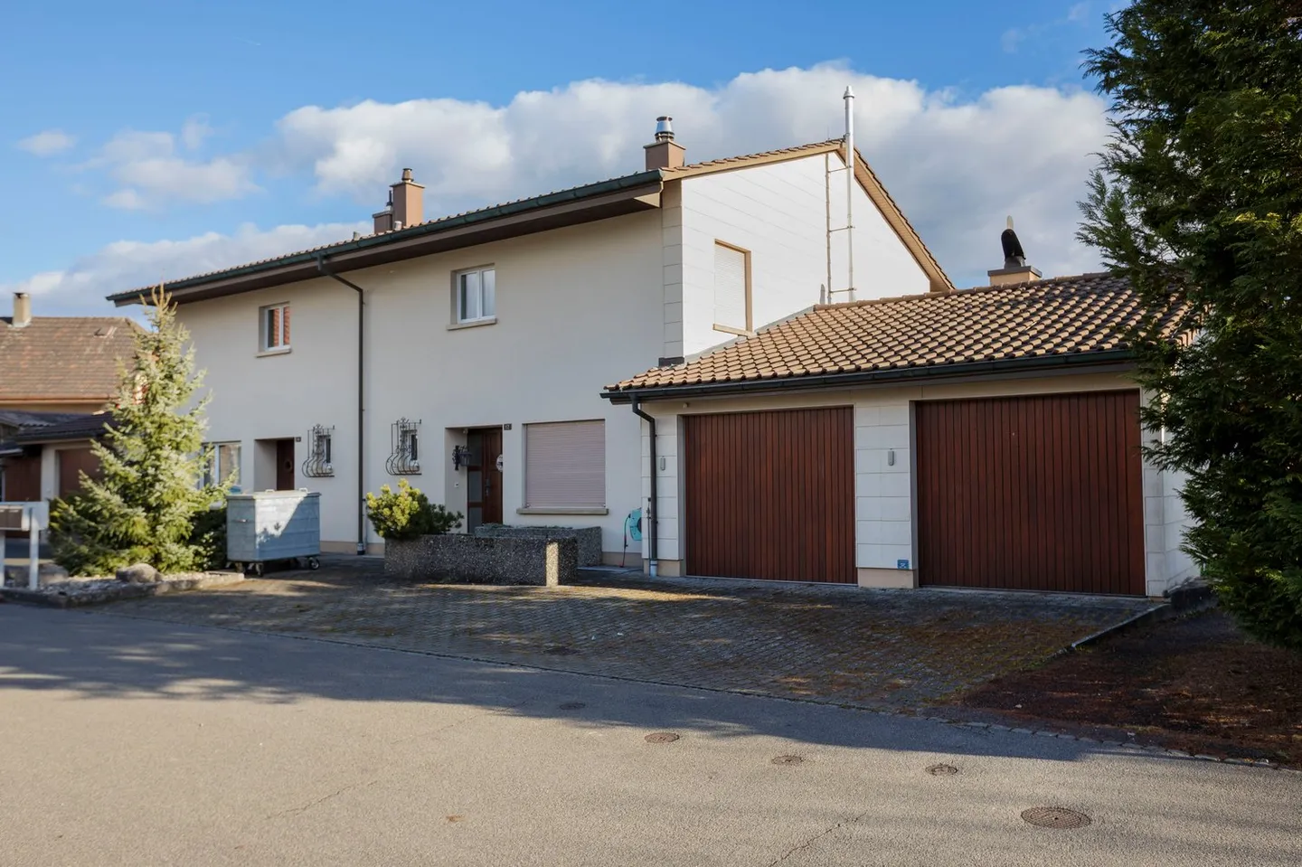 Arriving Home - Photo 1 of 23