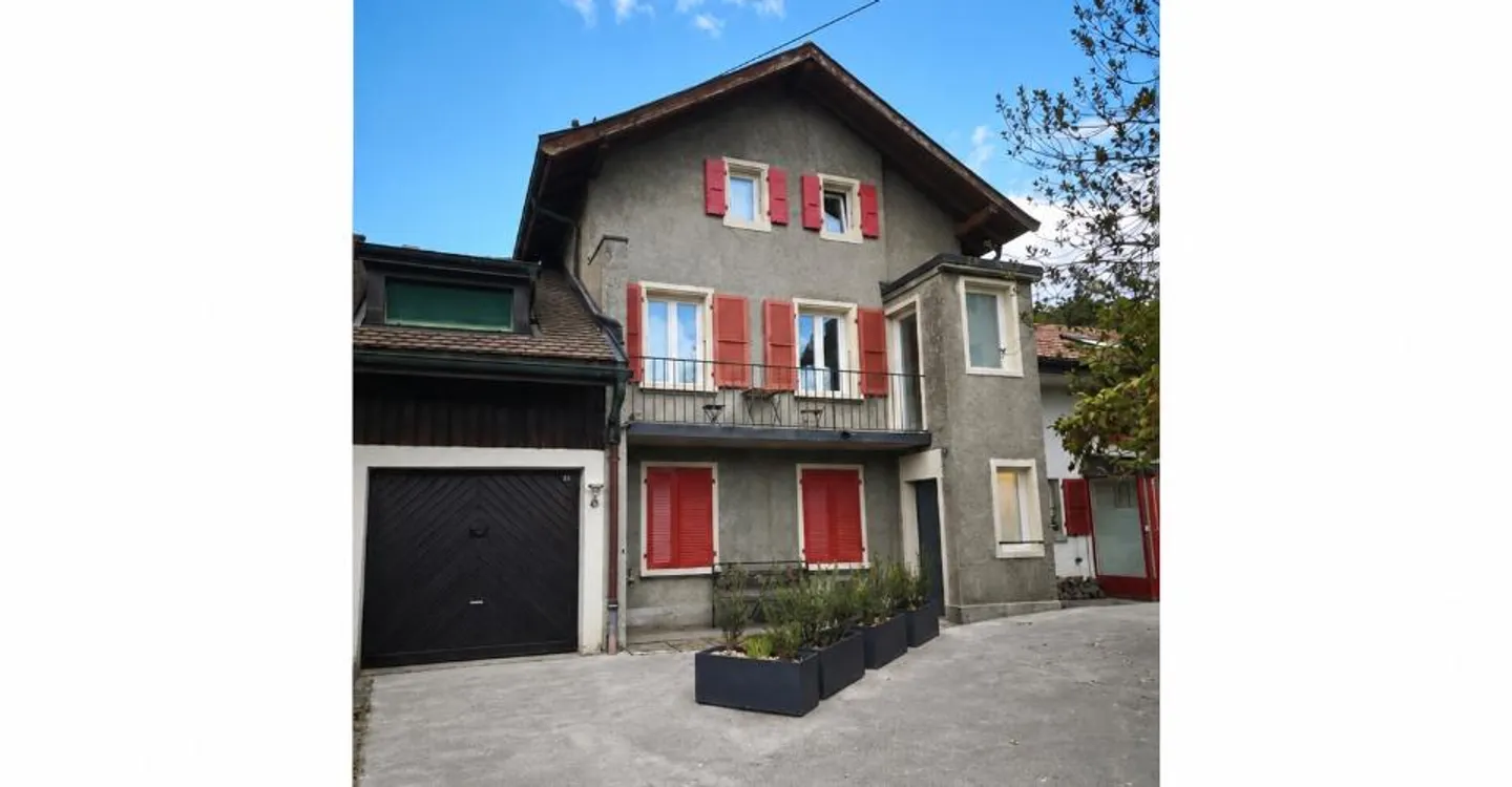 Renovated Townhouse in Epalinges - Photo 8 of 8