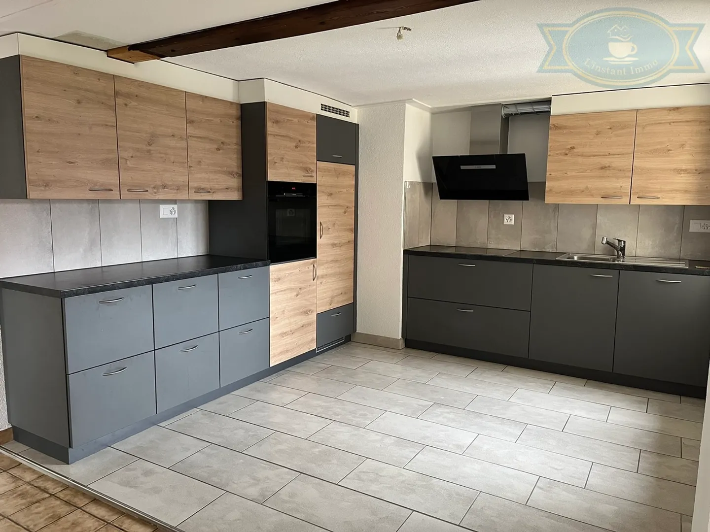 Wunderschöne 4,5-Zimmer-Wohnung in Vendlincourt. - Foto 1 von 8
