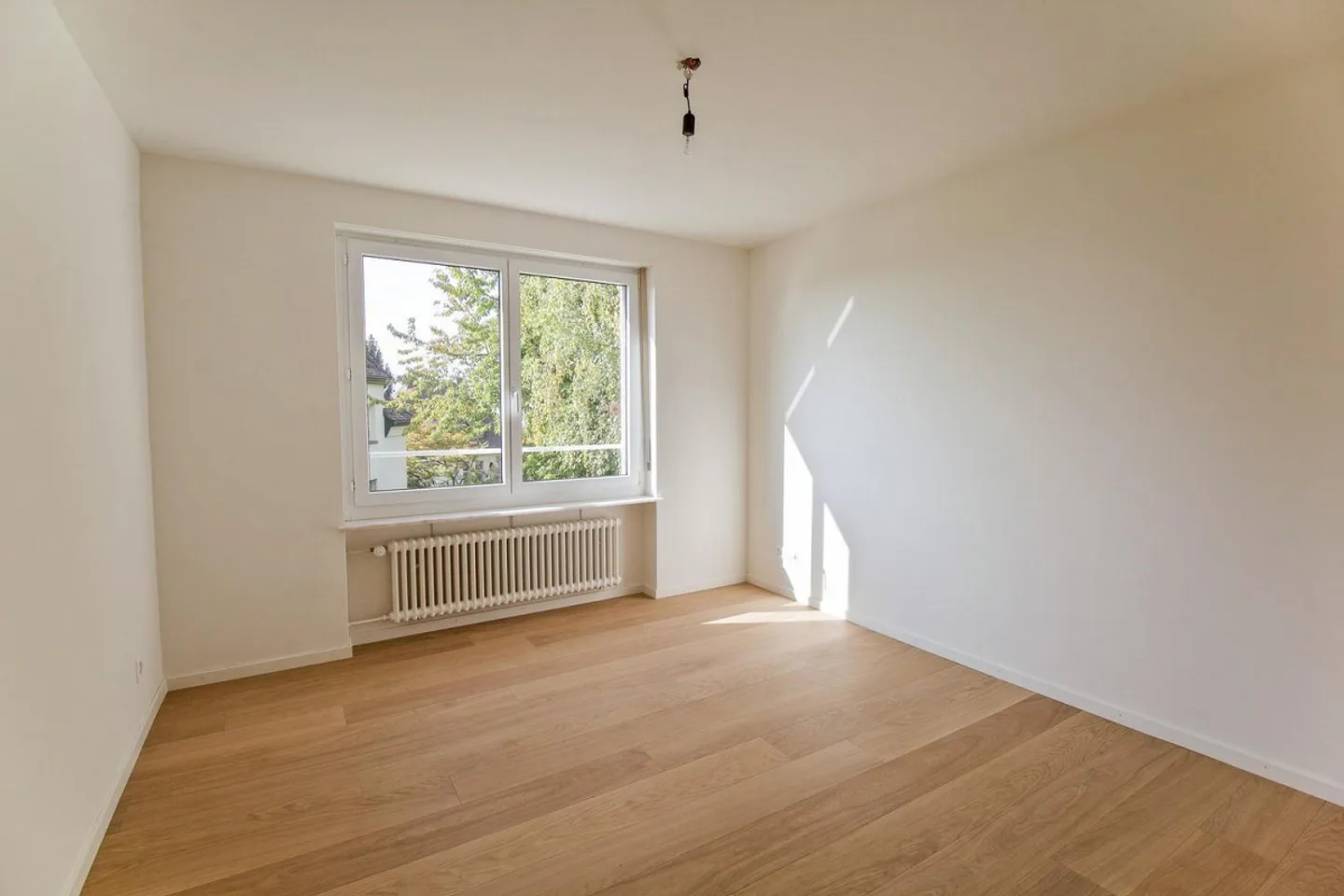 Luxuriöses Einfamilienhaus mit See- und Bergsicht - Foto 5 von 13