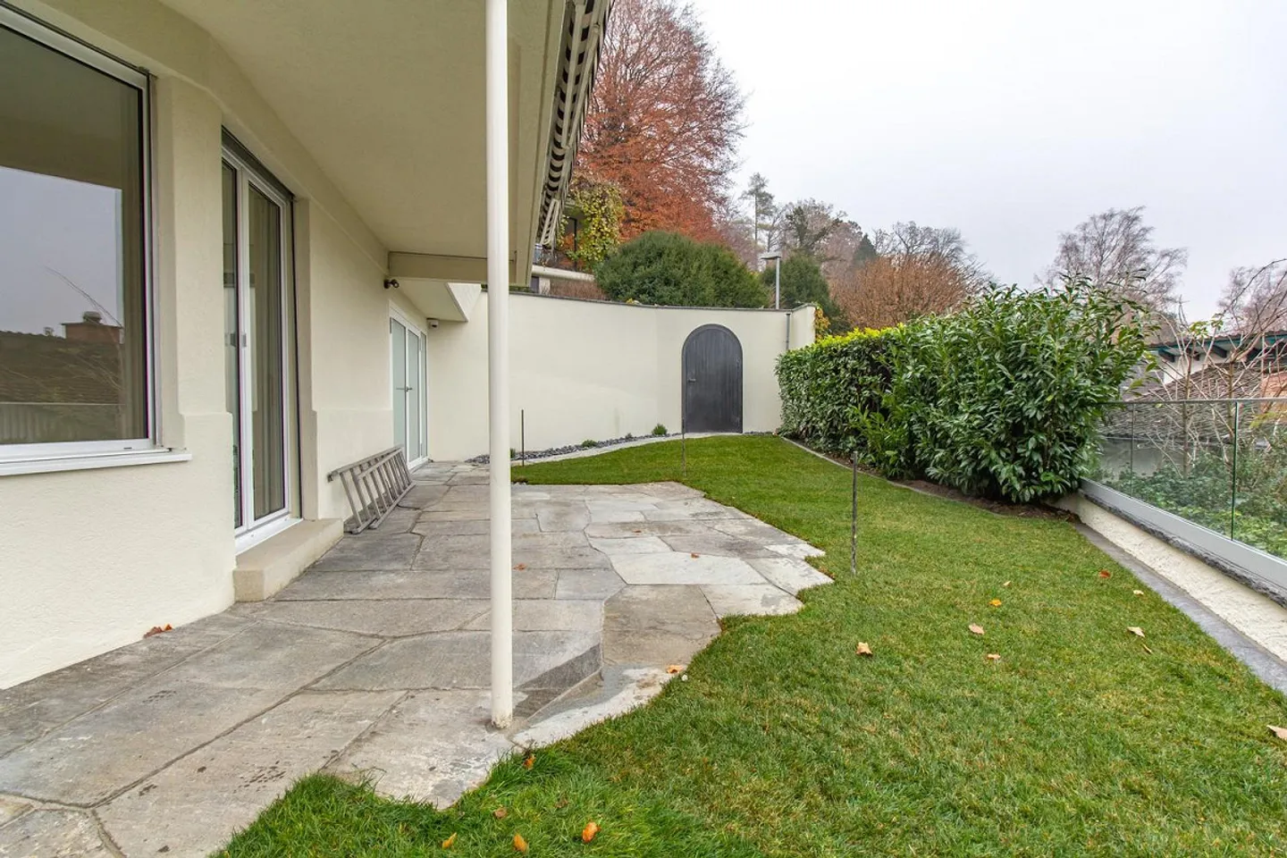 Luxuriöses Einfamilienhaus mit See- und Bergsicht - Foto 12 von 13