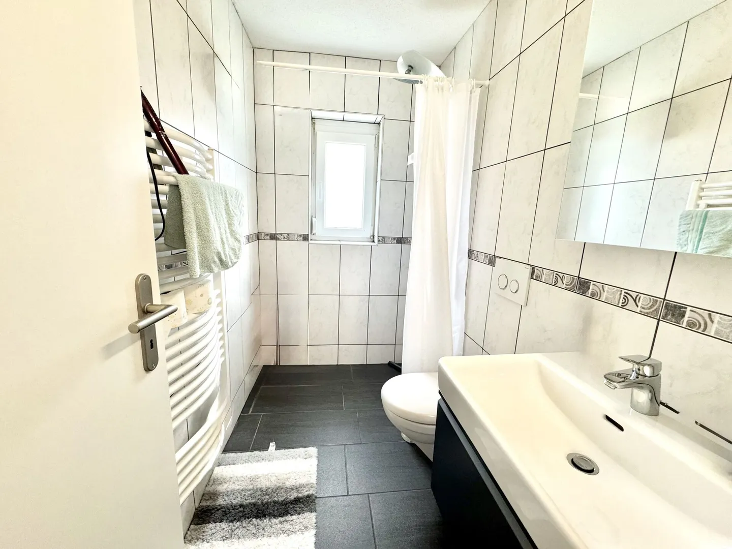 Casa multigenerazionale in posizione tranquilla – con capanno versatile - Foto 12 di 18