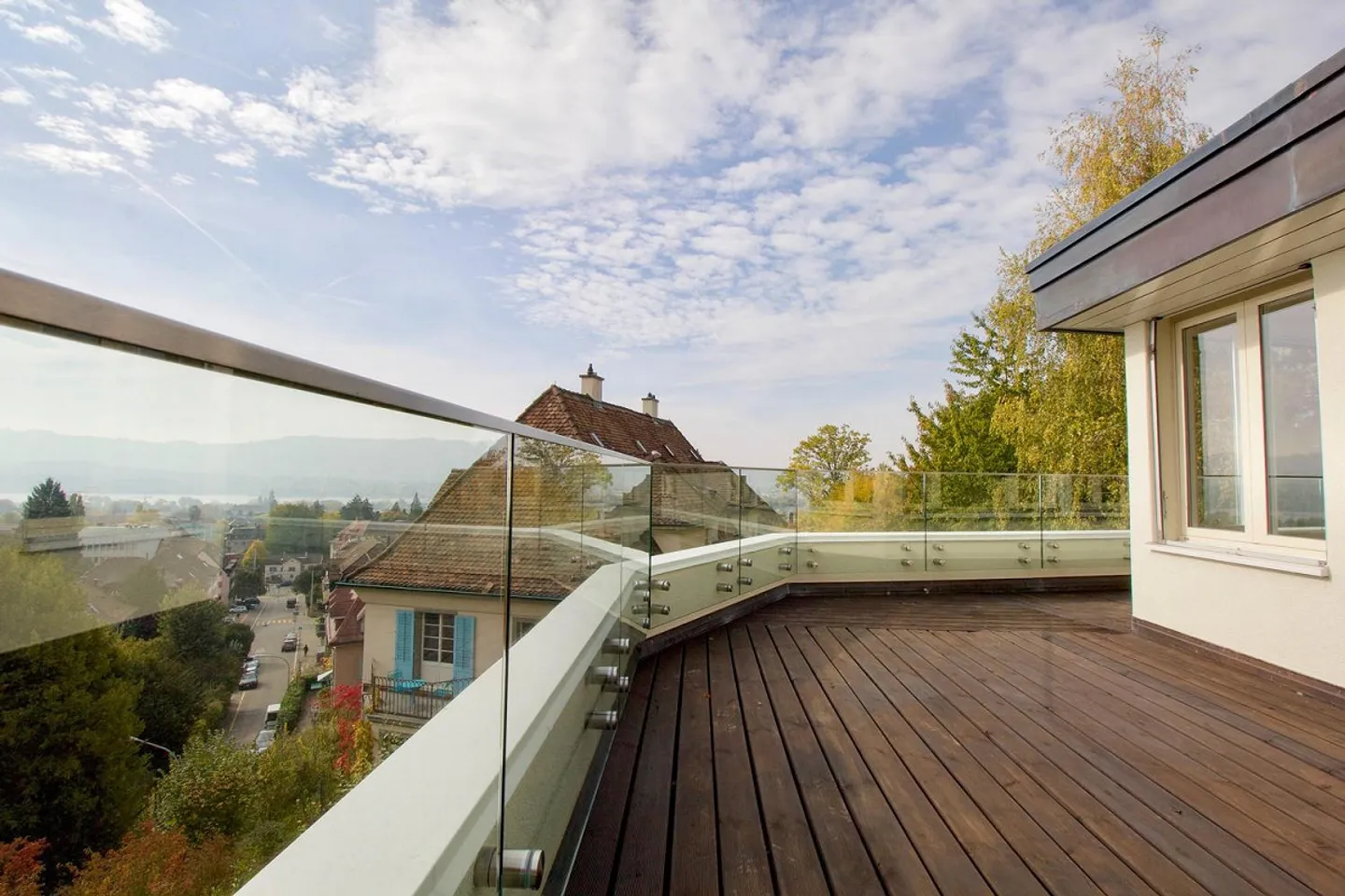 Luxuriöses Einfamilienhaus mit See- und Bergsicht - Foto 11 von 13
