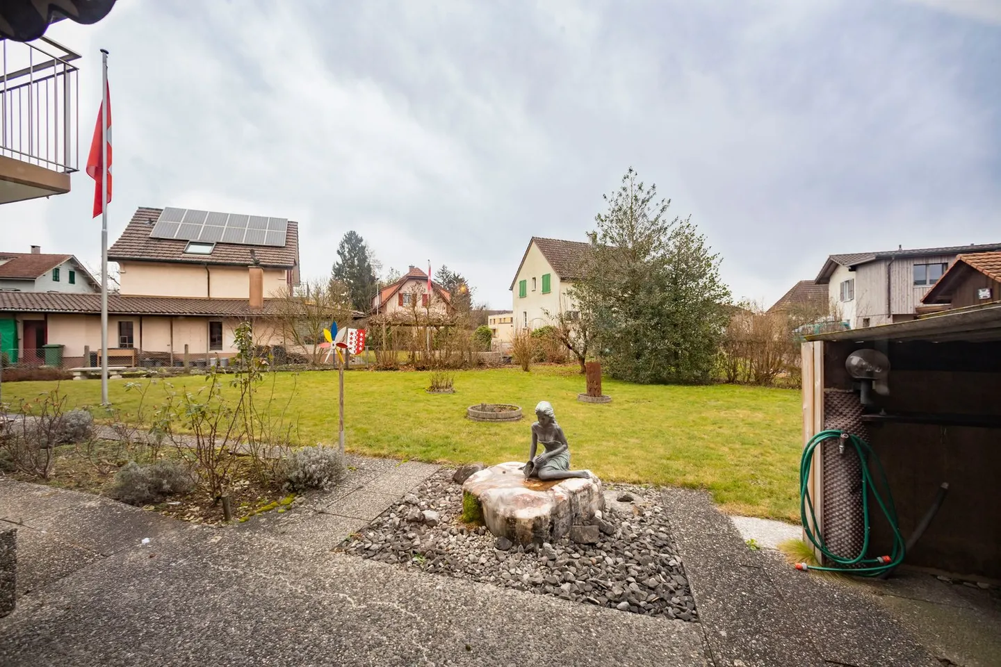 Arriving Home - Photo 8 of 23