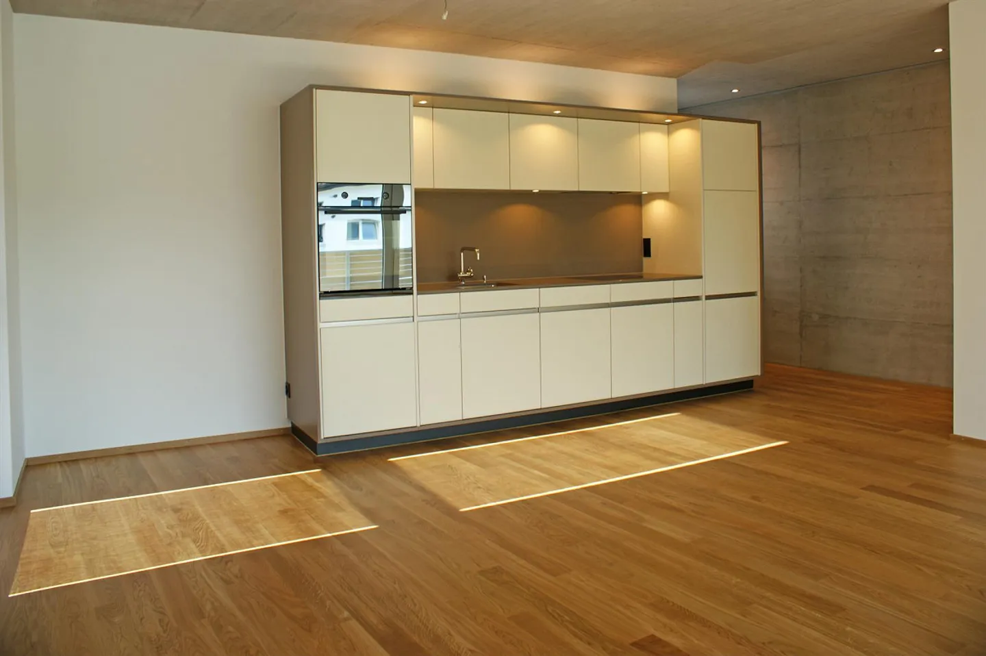 Appartamento moderno cerca nuovo inquilino - Foto 1 di 12