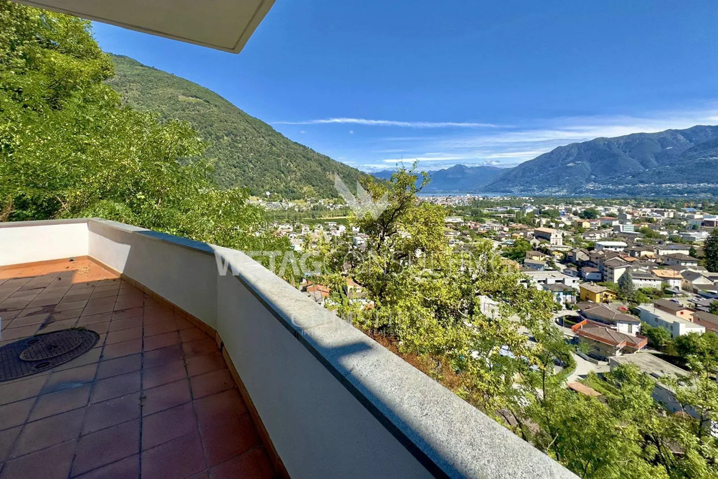 Losone: Bellissima villa da ristrutturare nel verde in vendita - Foto 7 di 10