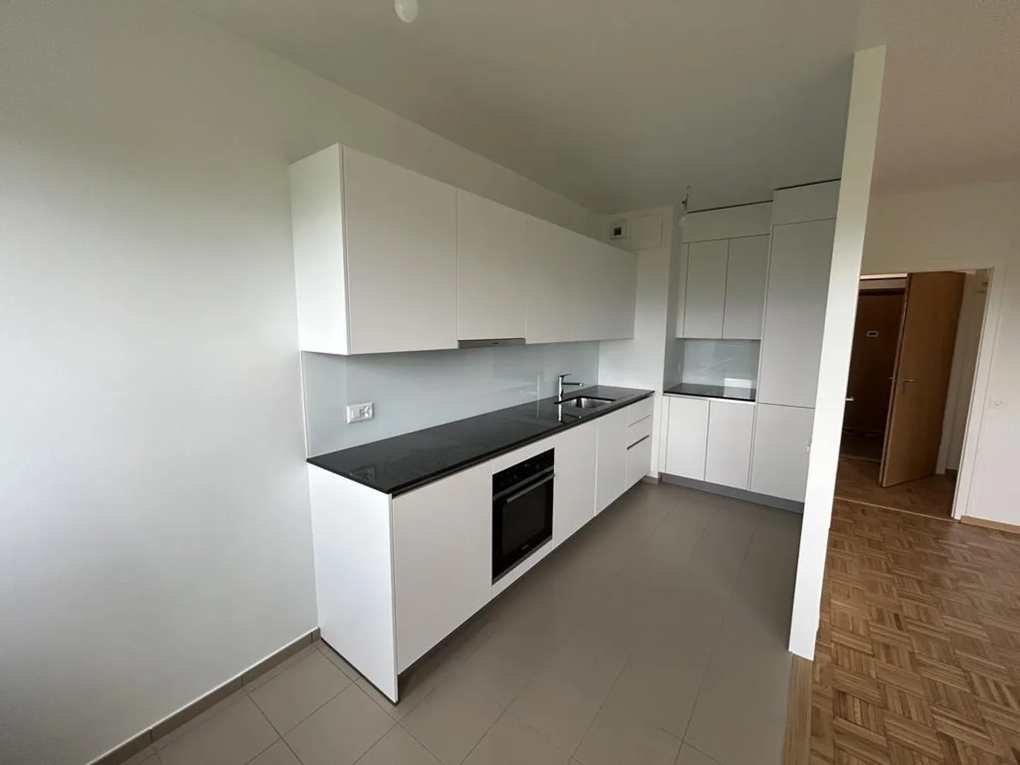 Appartamento di 3 stanze all'8° piano - Foto 2 di 3