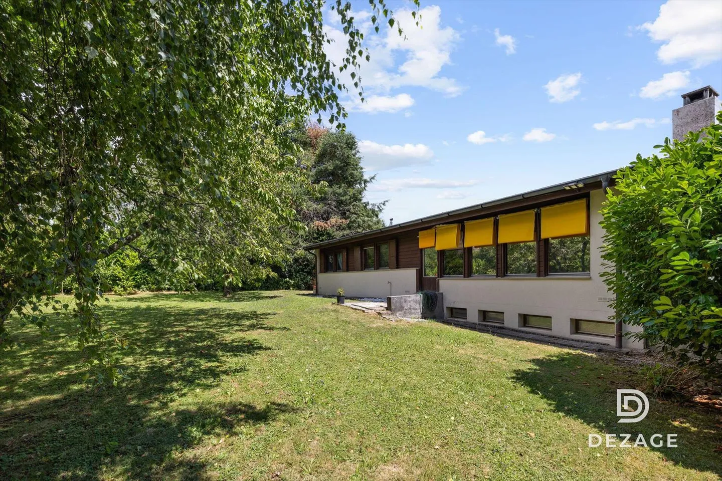 Haus zu renovieren in ruhiger Lage mit großem Garten, in der Nähe von Schulen und 20 Minuten von... - Foto 10 von 13