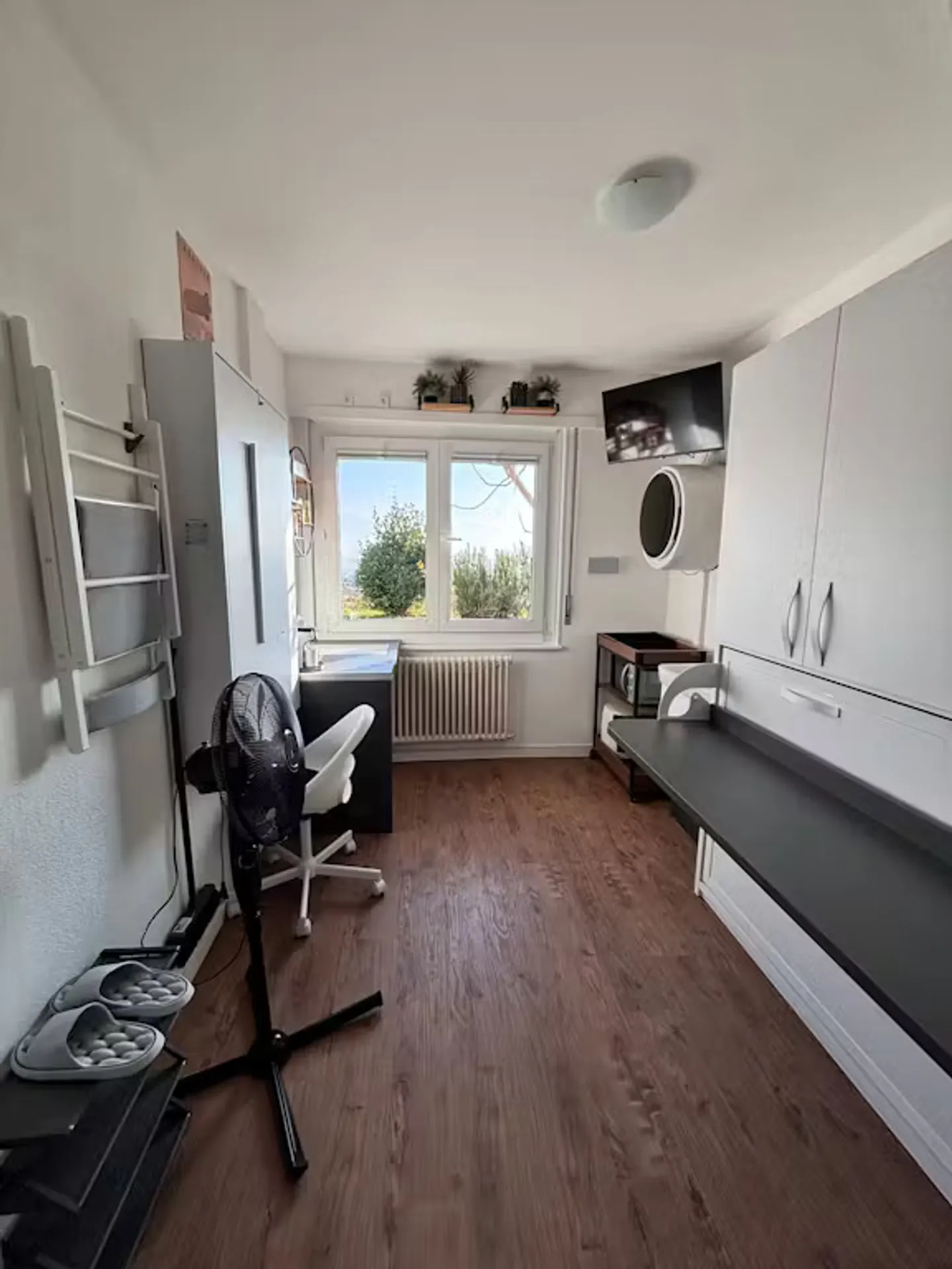 Charming Chalet in Pully - Photo 1 of 10