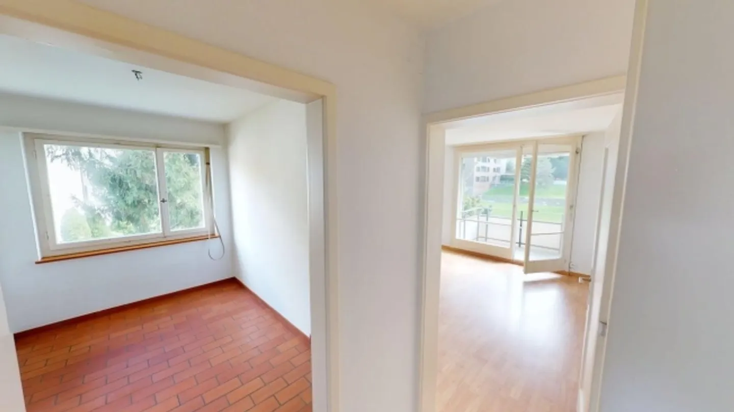 Available until 31st March 2026: Ideal temporary solution – 2.5 room apartment in Seebach - Photo 3 of 7