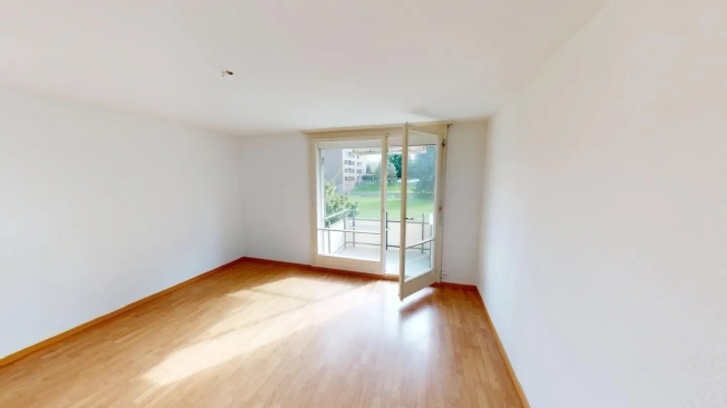 Available until 31st March 2026: Ideal temporary solution – 2.5 room apartment in Seebach - Photo 4 of 7