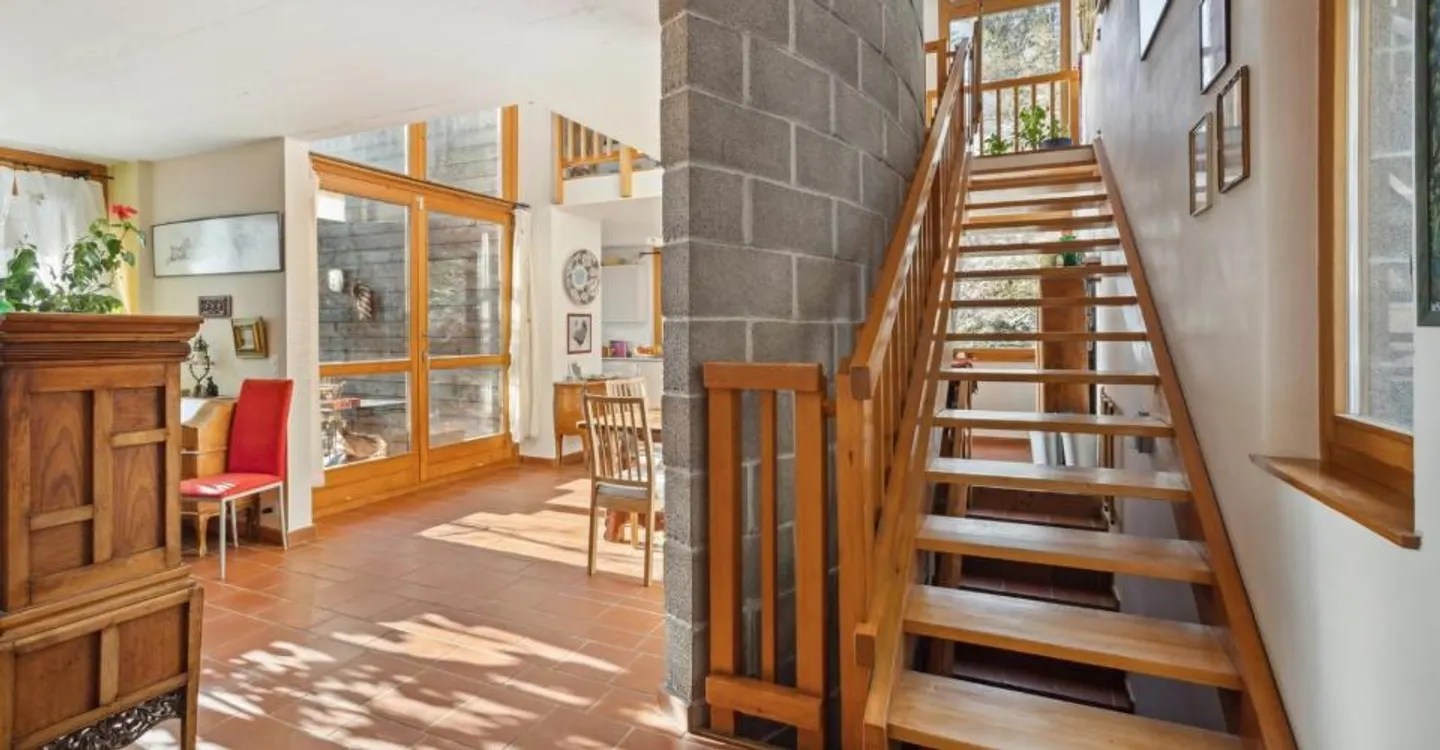 HOUSE WITH POOL IN THE HEART OF A BUCOLIC SETTING, WITH A VIEW OF THE LAKE - Photo 12 of 13