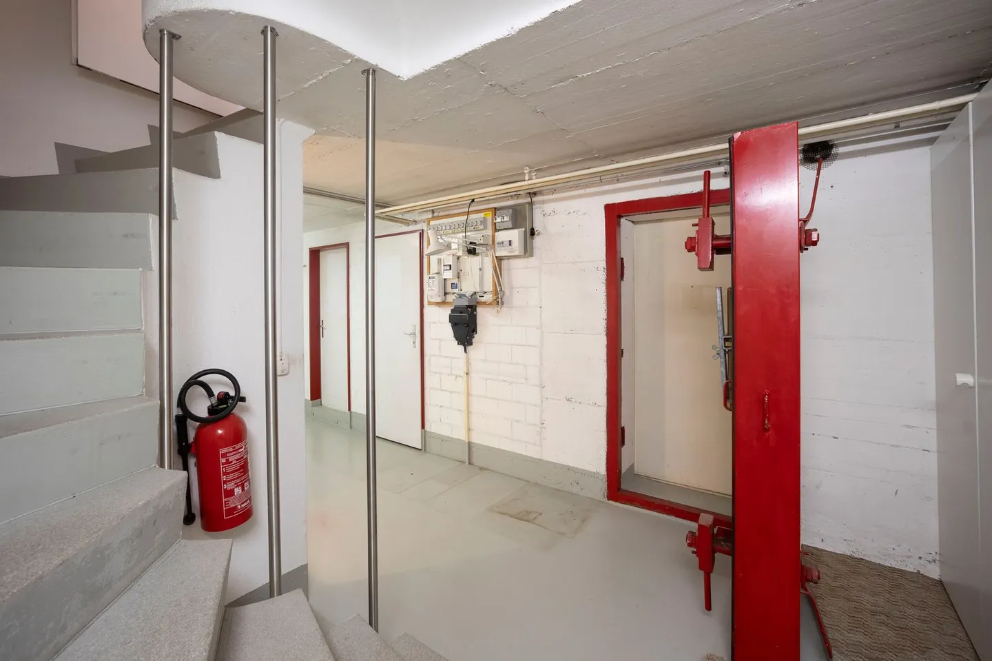 Arriving Home - Photo 23 of 23