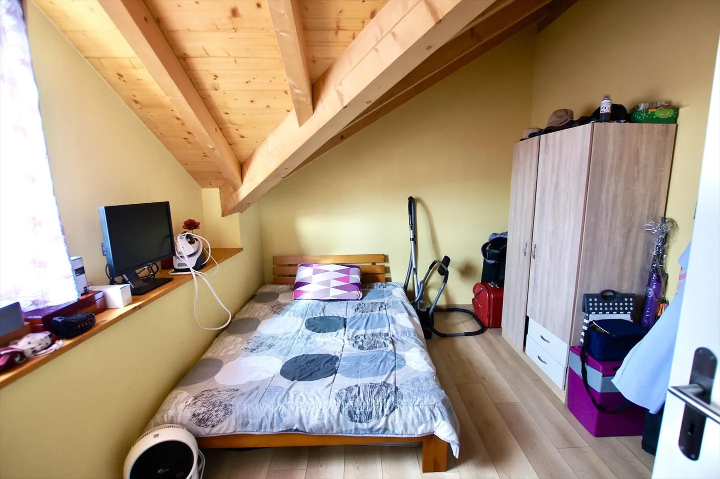 Renovated building from 2016 with 6 apartments + 1 bar-restaurant - Photo 16 of 20