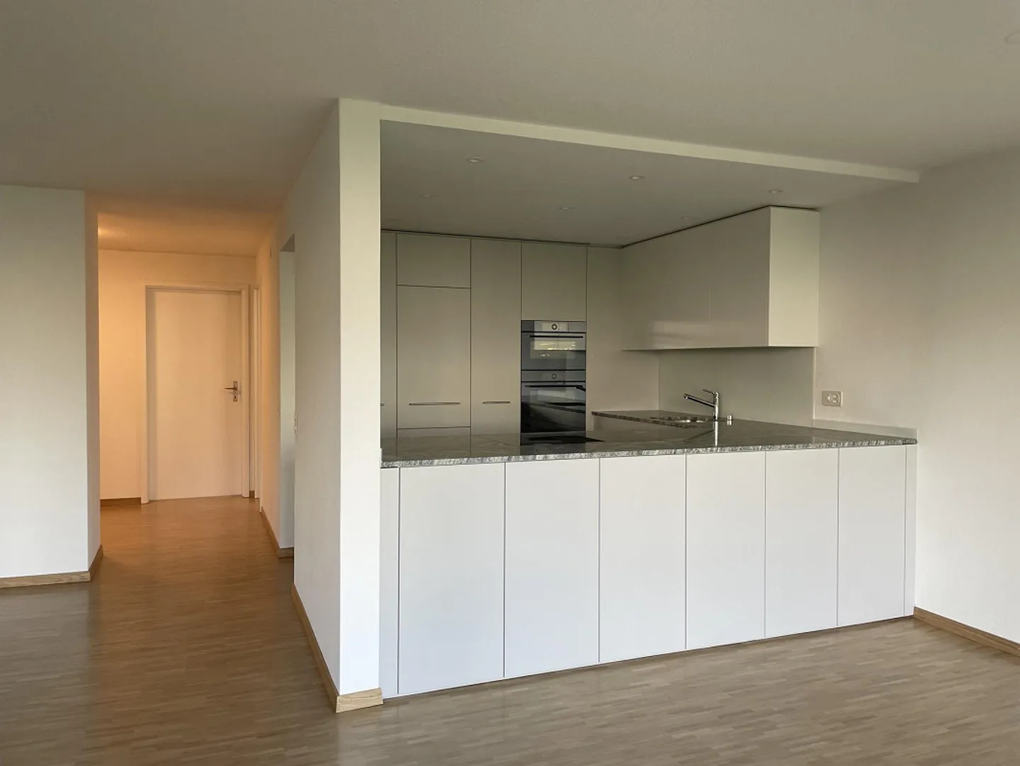 4.5 Room Apartment - Photo 3 of 6