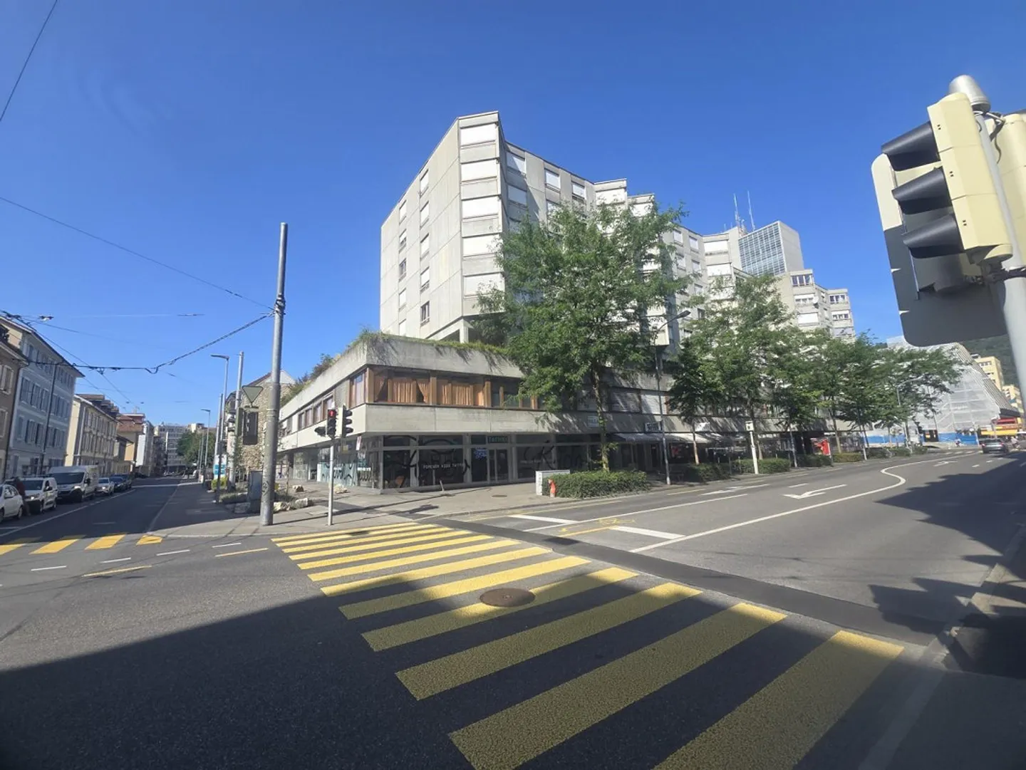 Appartement lumineux de 4 pièces avec balcon et vue sur Biel 7ème étage, central... - Photo 1 sur 2