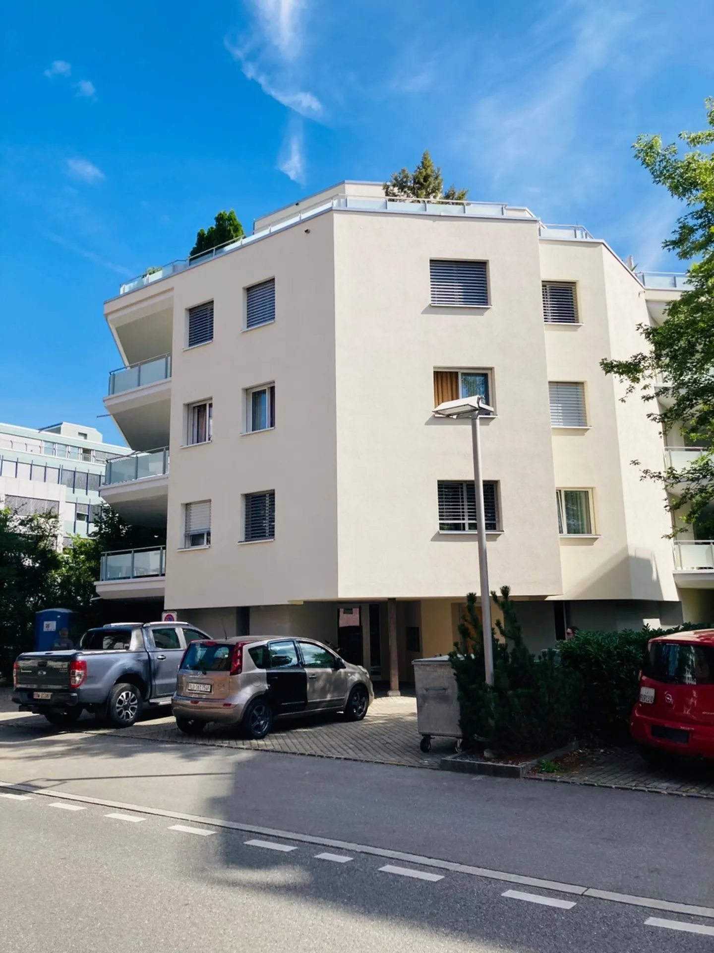 Parking space / parking space for car or motorcycle - Photo 1 of 2