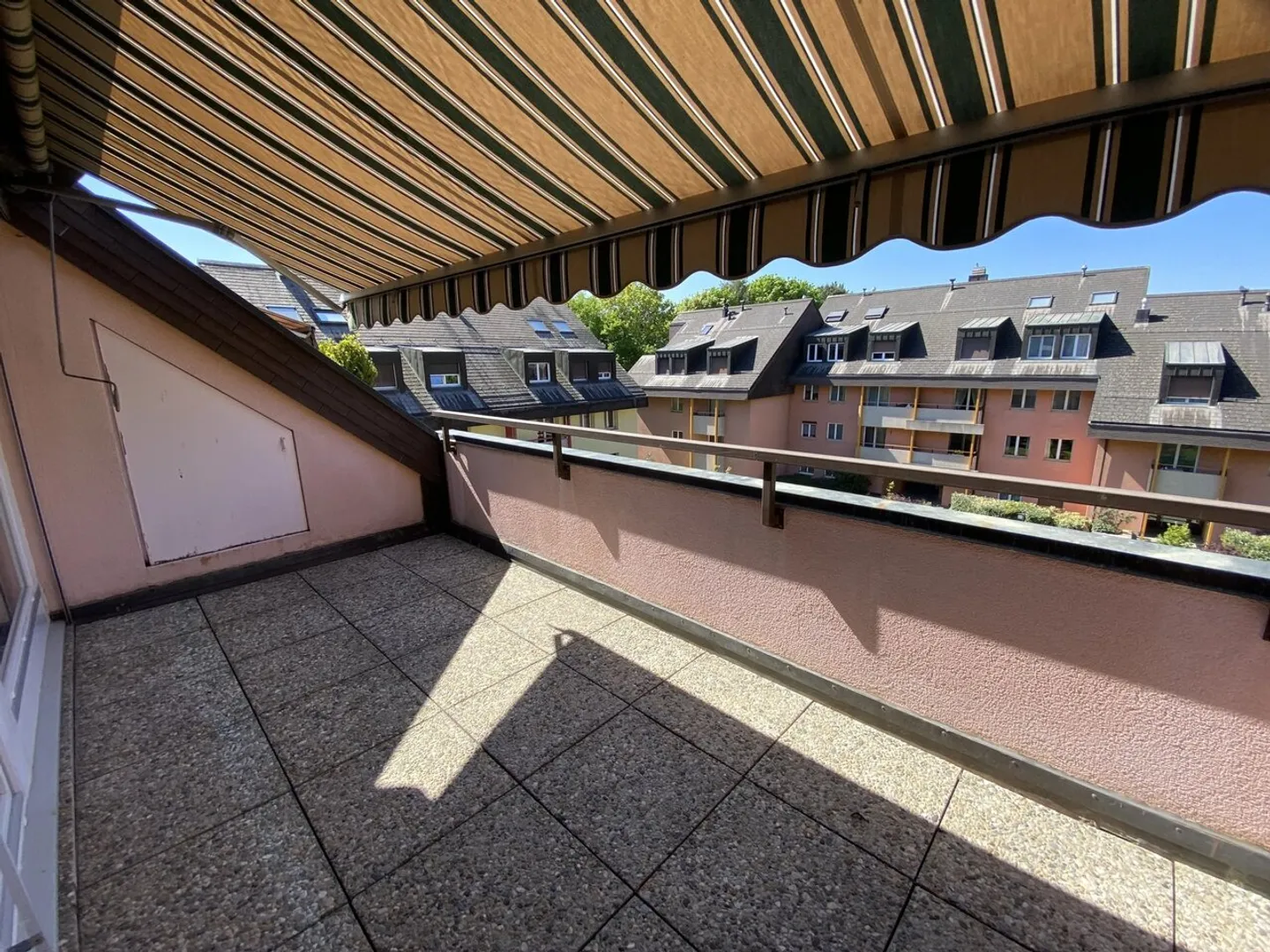 Appartamento duplex e attico di 4,5 stanze con terrazza - Foto 2 di 9