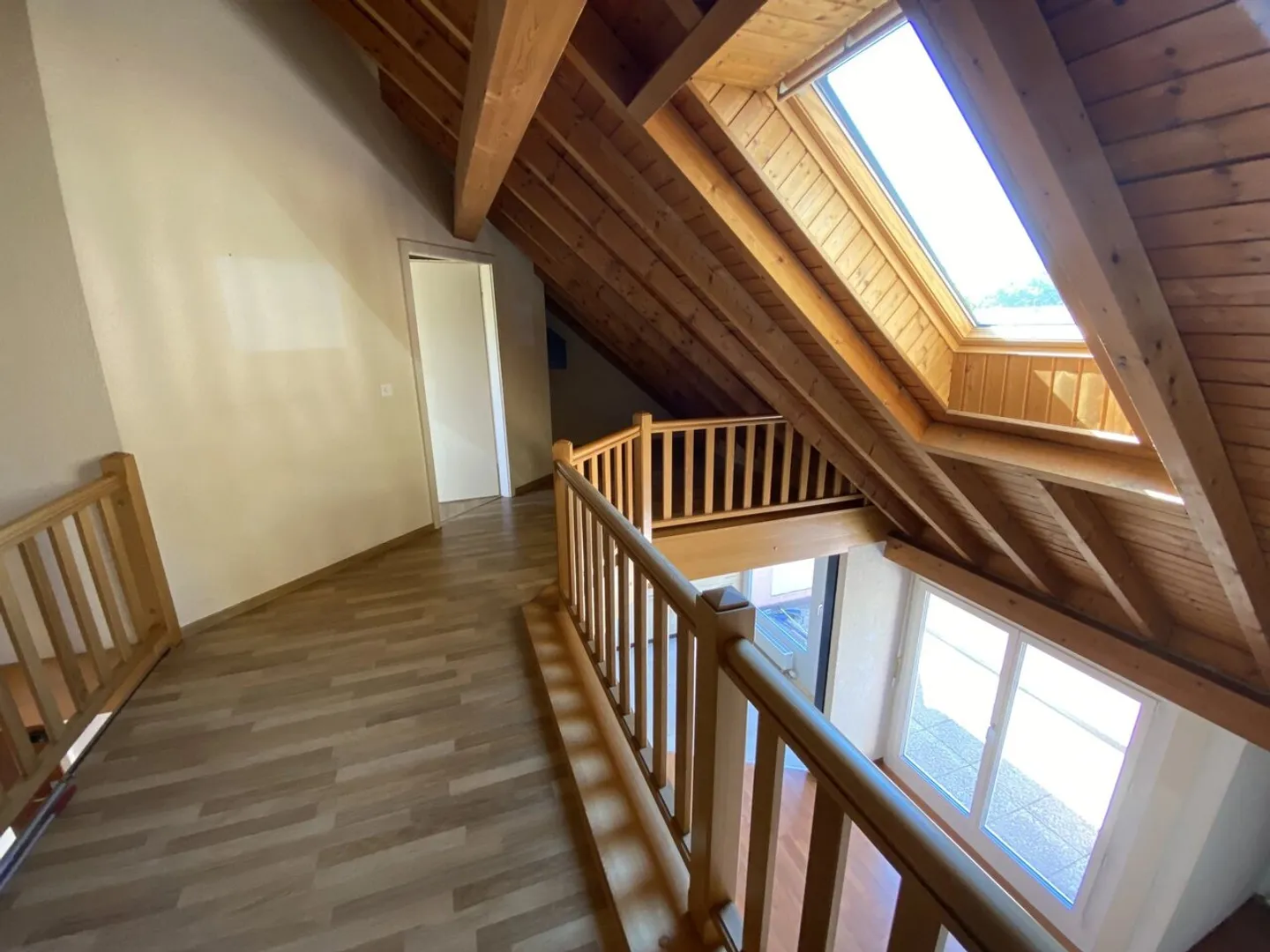 Appartamento duplex e attico di 4,5 stanze con terrazza - Foto 6 di 9