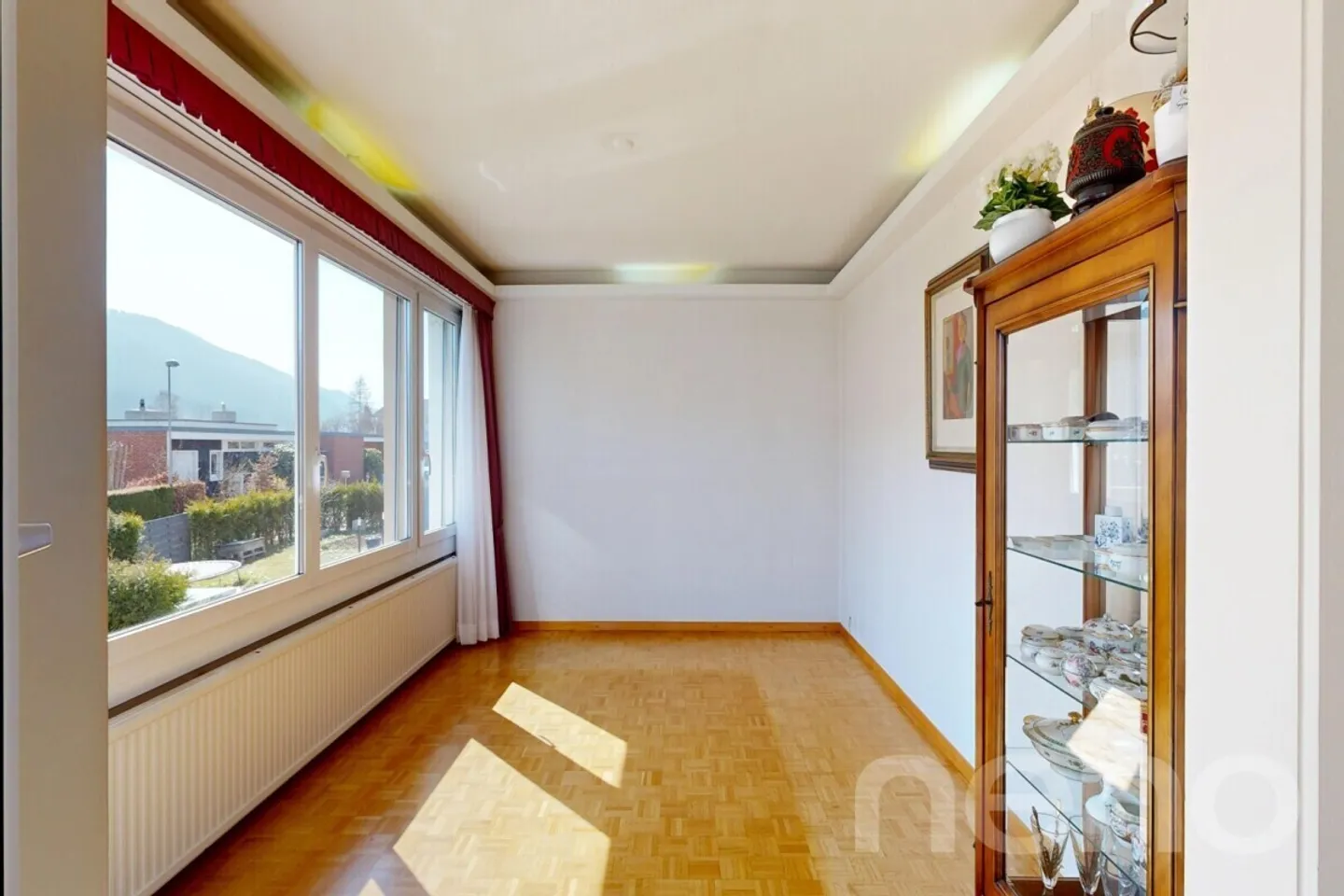 Charming single-family bungalow with 5.5 rooms and great potential - Photo 7 of 12