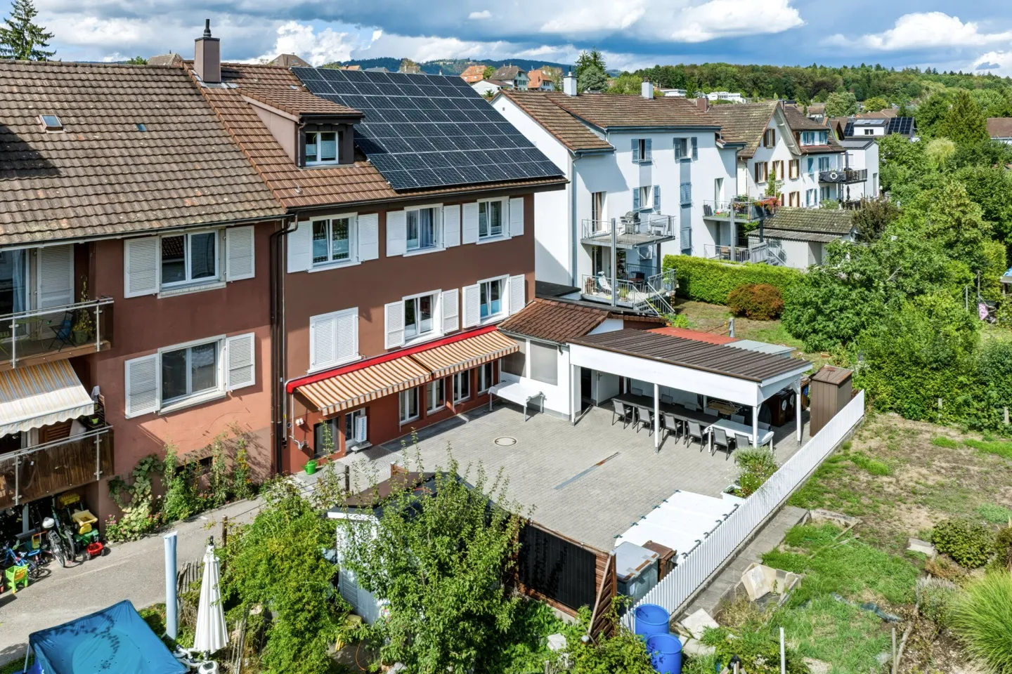 Attraktives Mischgebäude - Foto 3 von 21