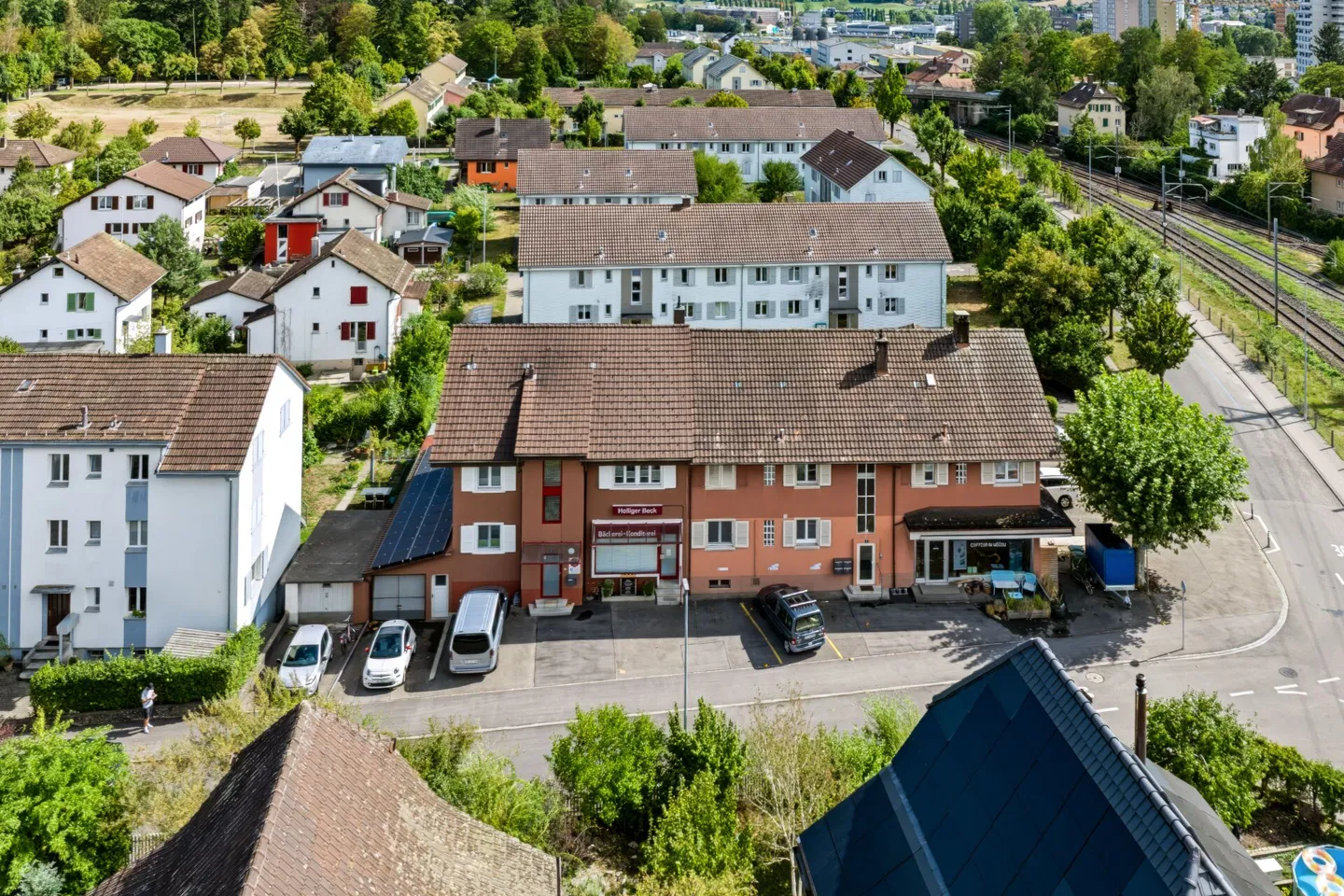 Attraktives Mischgebäude - Foto 4 von 21