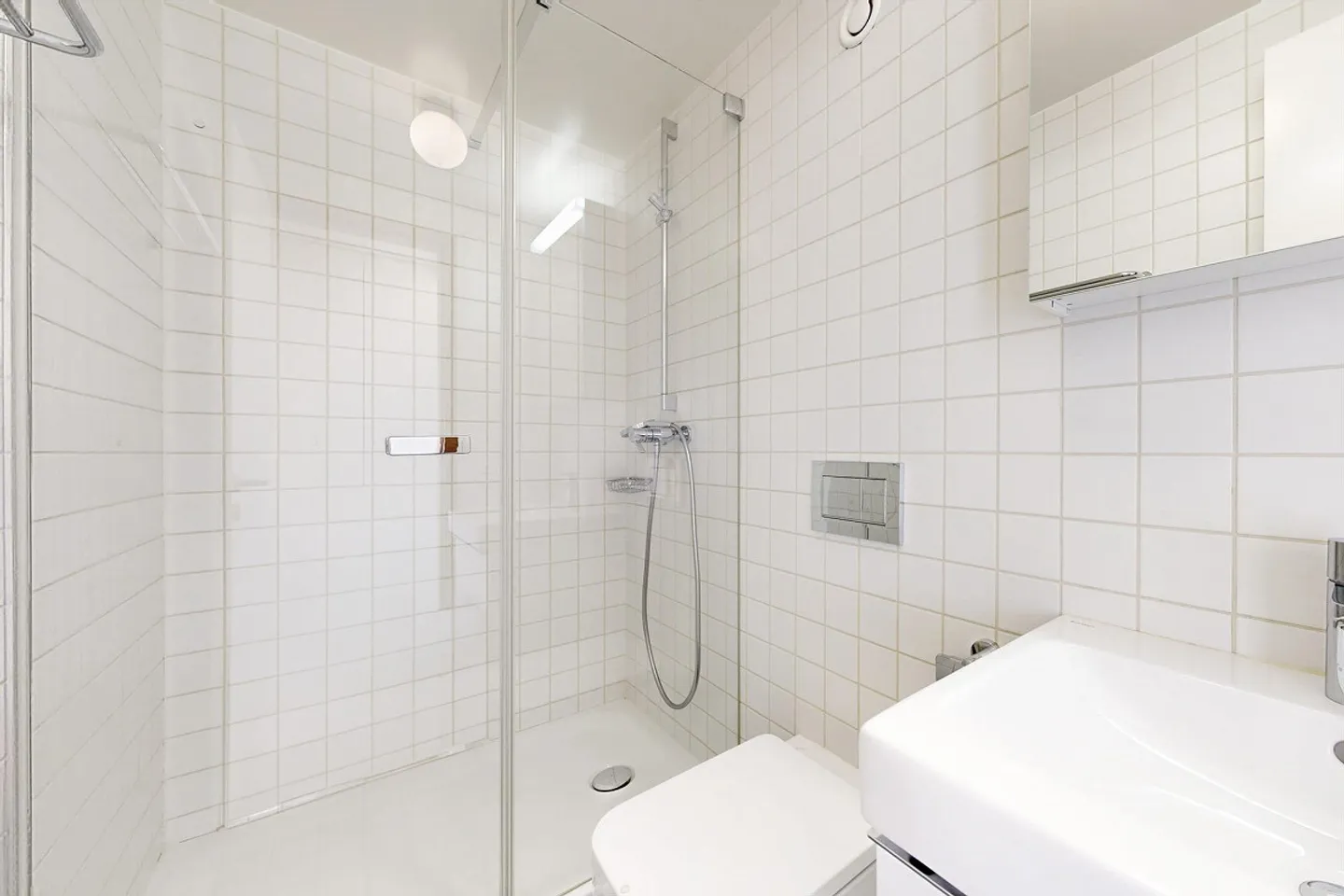 Un magnifique logement rénové à deux pas du Léman - Photo 7 sur 10