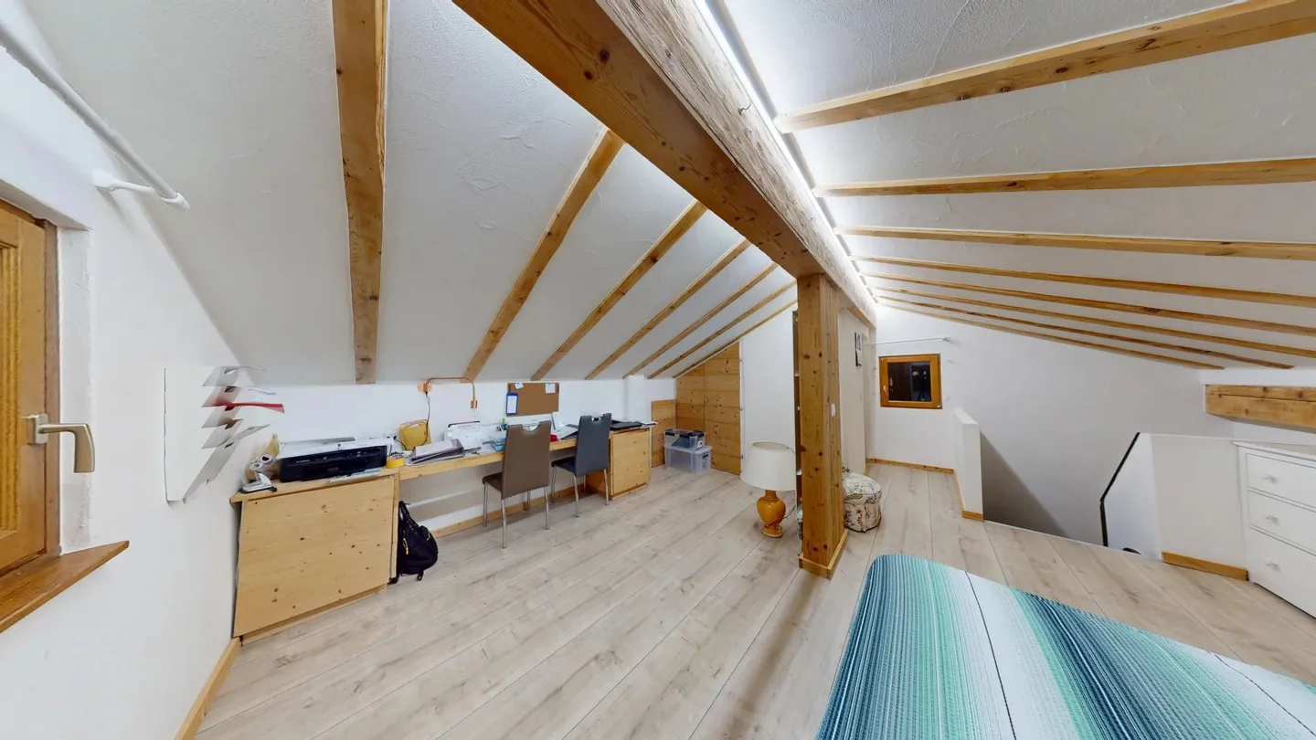 Wunderschönes Chalet mit 5,5 Zimmern und Panoramablick in einer Zweitwohnung - Foto 30 von 38