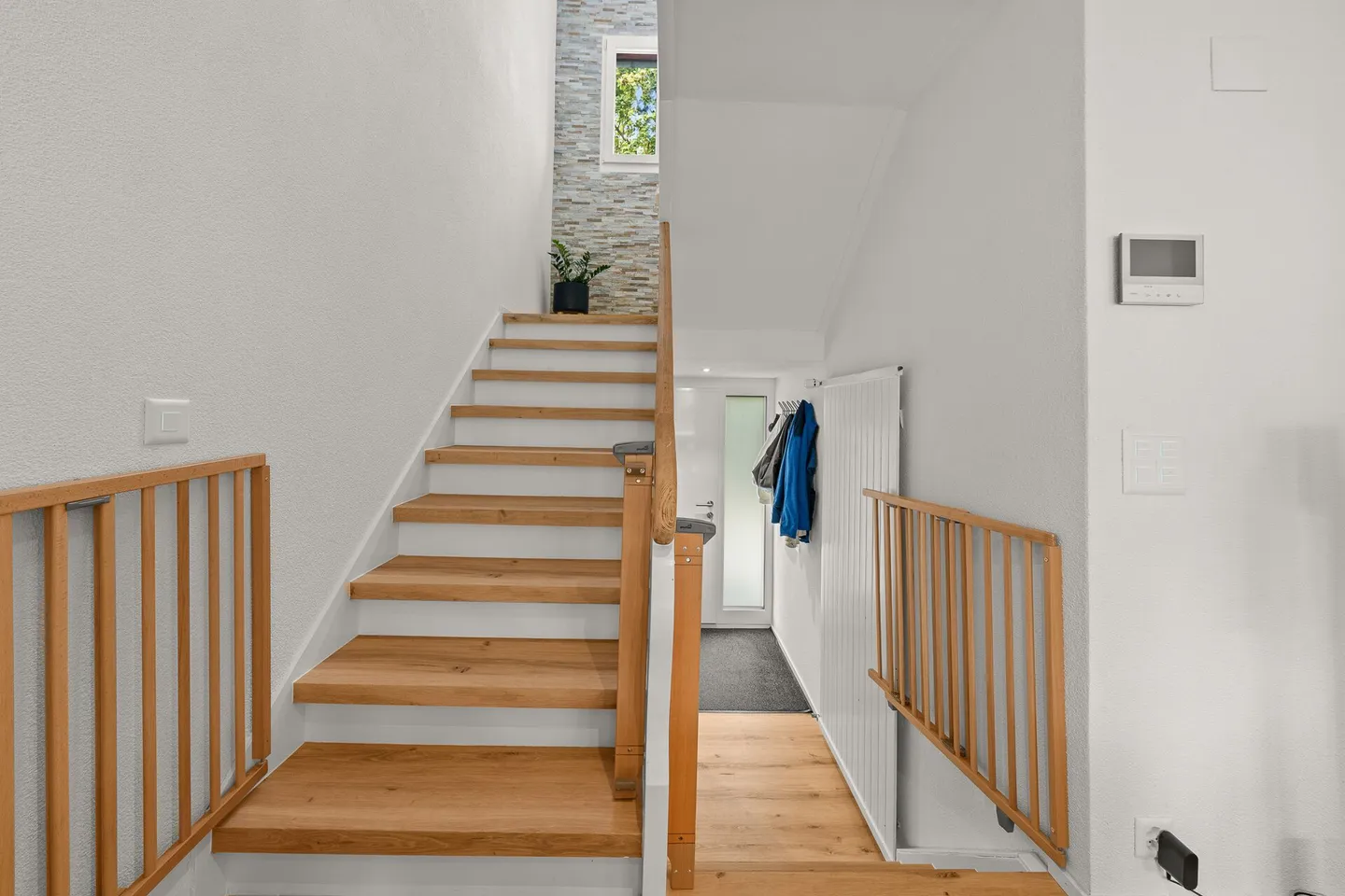 Maison d'angle de 5,5 pièces entièrement rénovée - Emménager et se sentir bien - Photo 16 sur 30