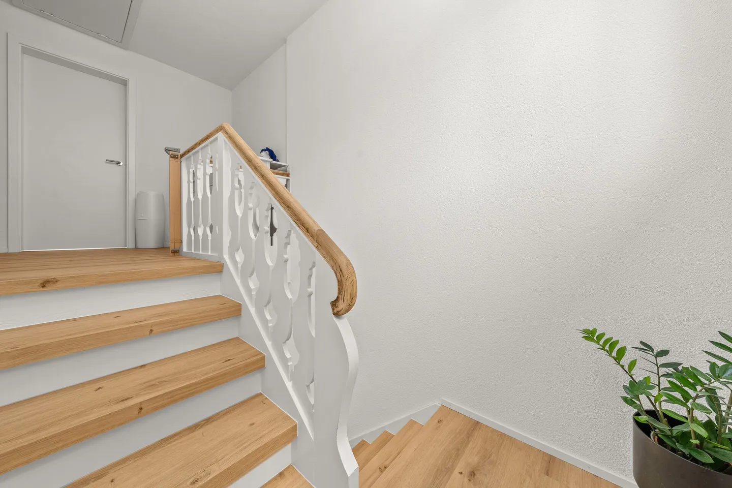 Maison d'angle de 5,5 pièces entièrement rénovée - Emménager et se sentir bien - Photo 18 sur 30