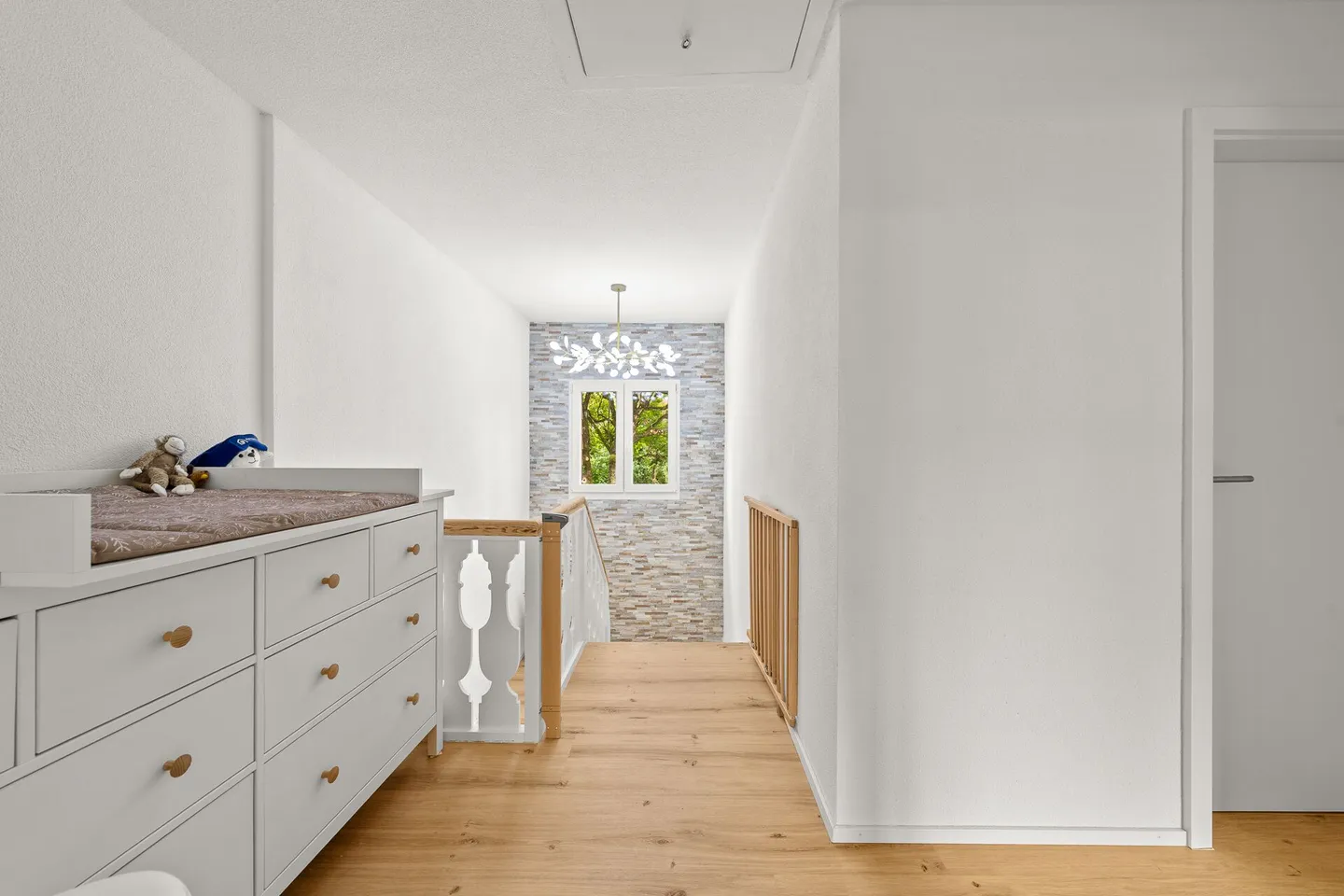 Maison d'angle de 5,5 pièces entièrement rénovée - Emménager et se sentir bien - Photo 20 sur 30