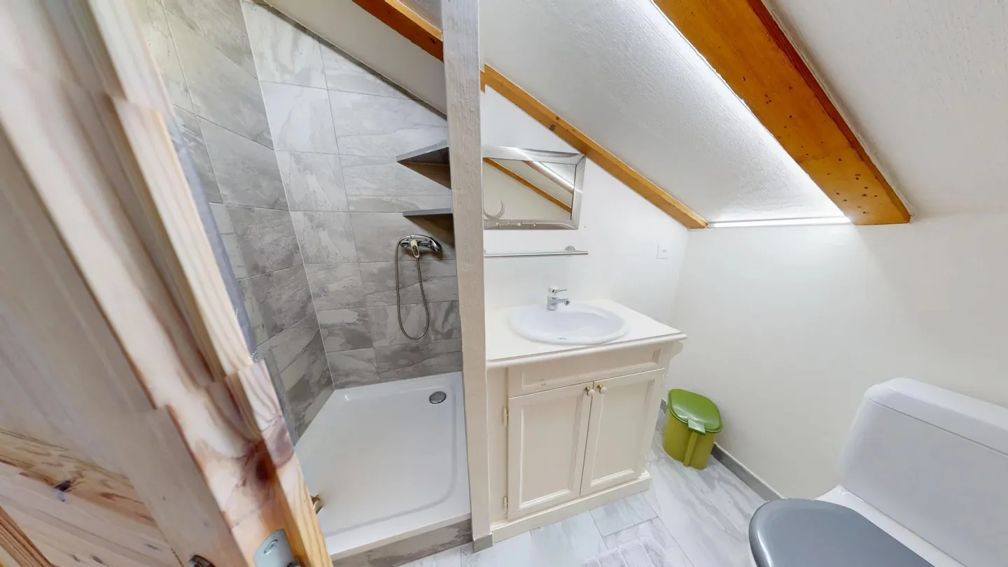 Wunderschönes Chalet mit 5,5 Zimmern und Panoramablick in einer Zweitwohnung - Foto 29 von 38