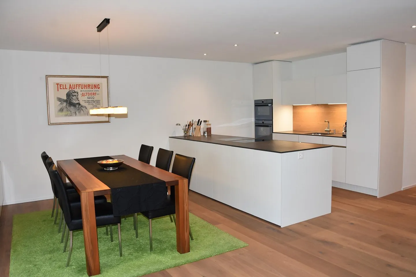 Modern Living with Attention to Detail - Photo 5 of 8