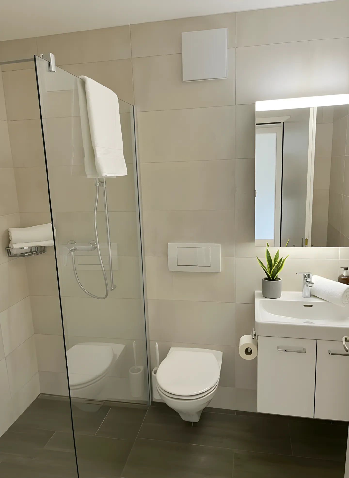 CENTRAL À DÄTTWIL - SPACIEUX APPARTEMENT DE 2,5 PIÈCES - Photo 5 sur 11