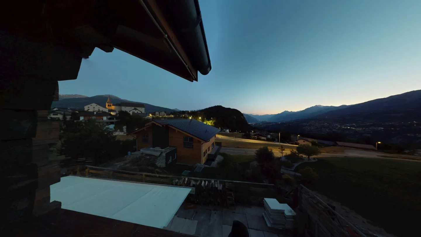 Wunderschönes Chalet mit 5,5 Zimmern und Panoramablick in einer Zweitwohnung - Foto 35 von 38