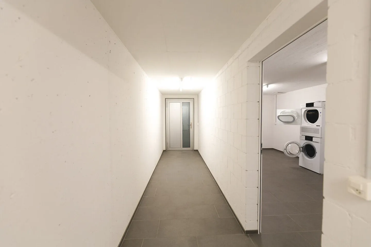 Maison individuelle moderne de 5,5 pièces avec vue panoramique et standard Minergie-P à Walterswil - Photo 17 sur 23