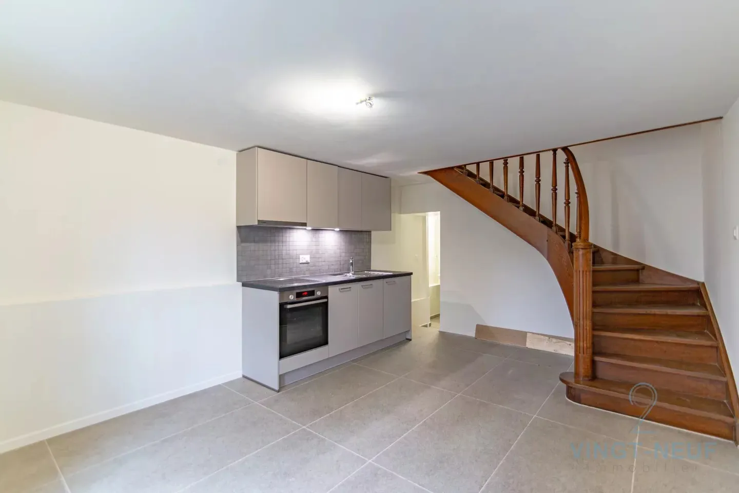 Appartement rénové de 2.5 pièces à Chancy - Photo 2 sur 8
