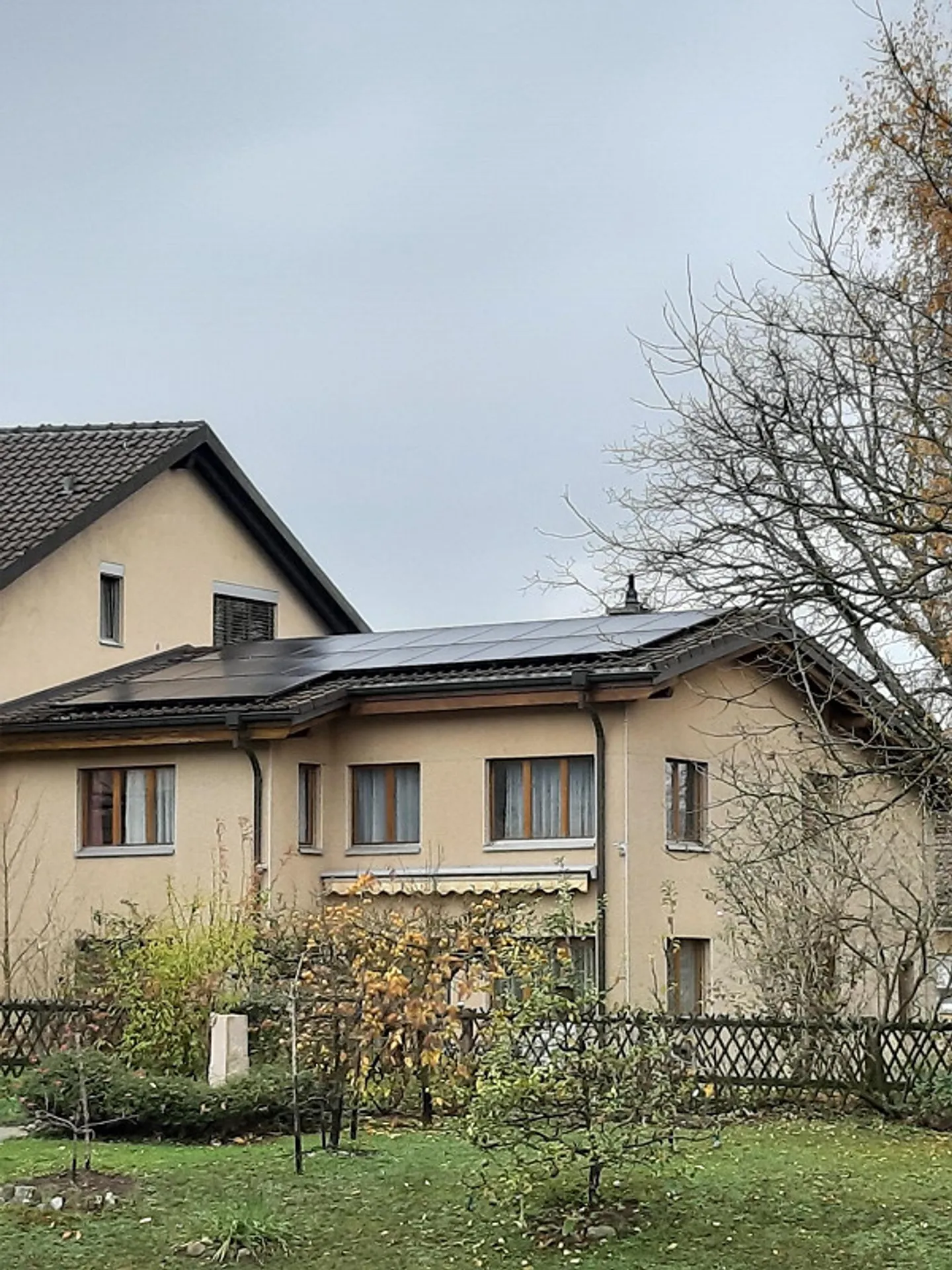 Saniertes 6.5-Zimmer EFH an sonniger und ruhiger Lage - Foto 1 von 20