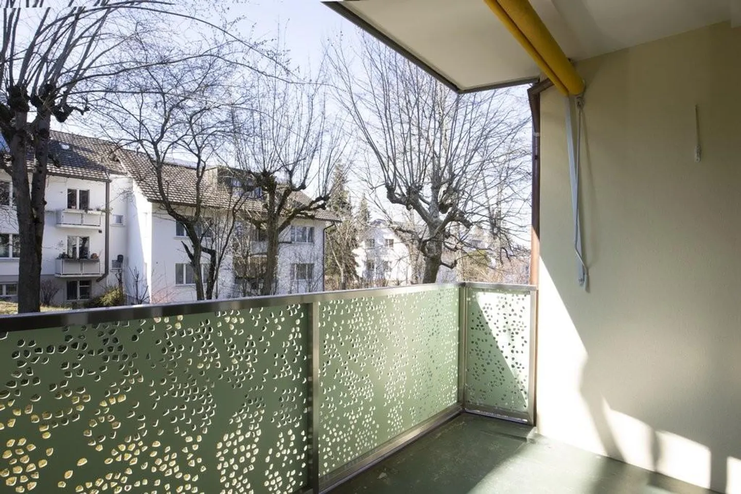 Bright apartment with balcony on Bruderholz - Photo 9 of 11