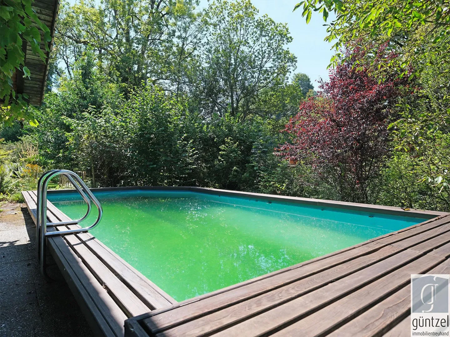 Single-family house with potential in a quiet, idyllic location - Photo 8 of 13