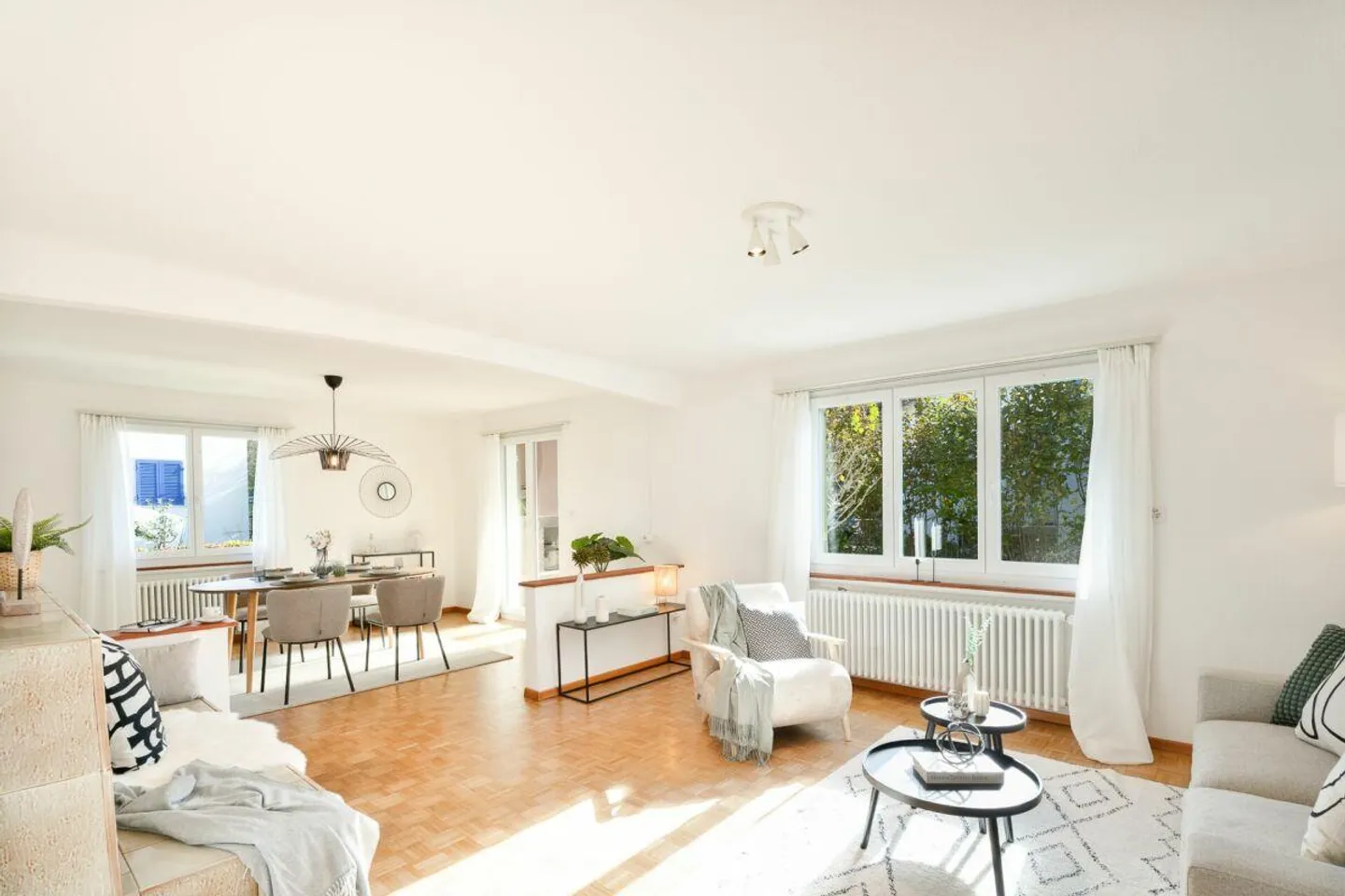 Résidence familiale avec grand jardin et potentiel d'extension - Photo 3 sur 13