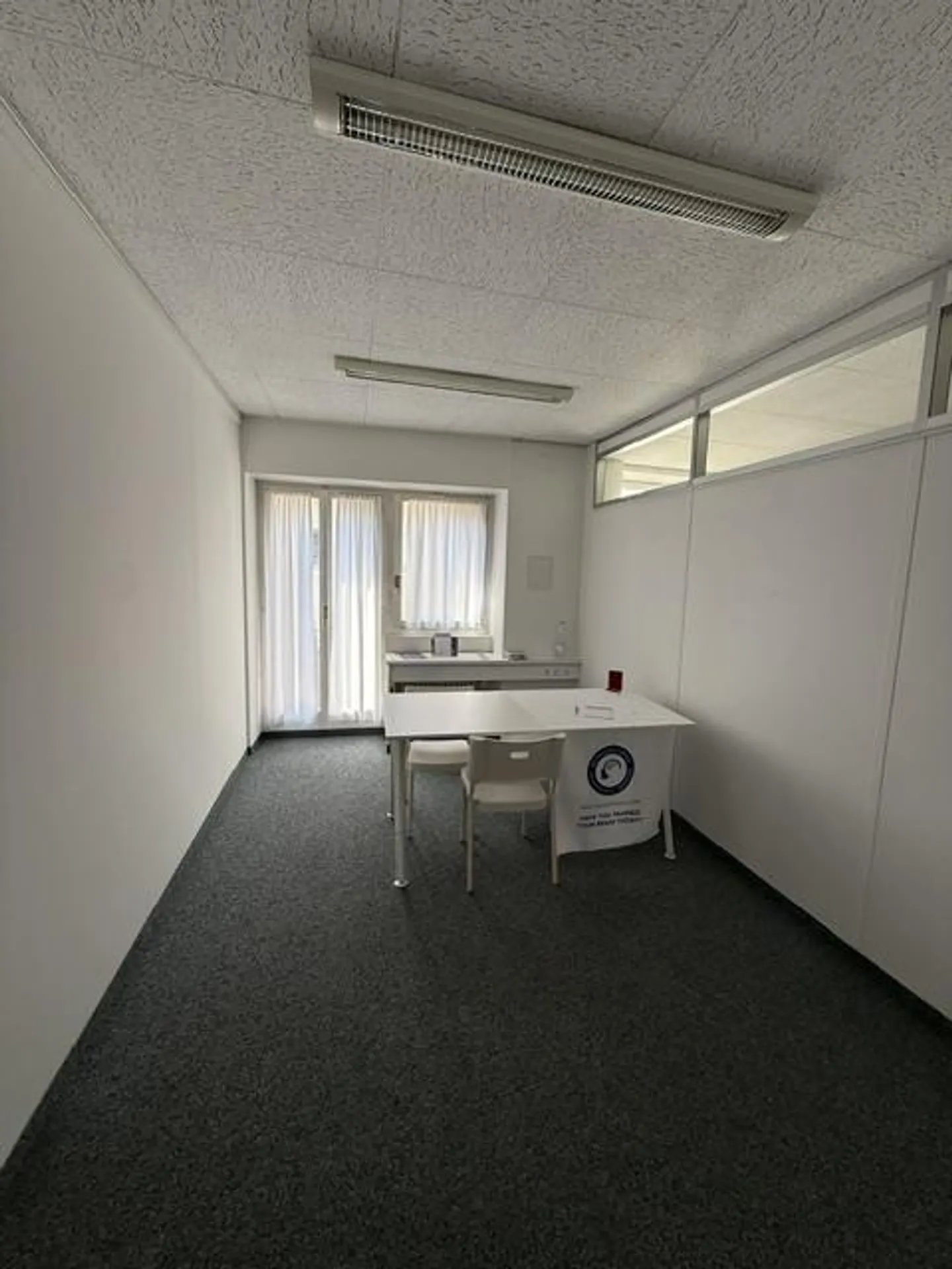 Attractive commercial space for rent in a prime location in Zofingen - Photo 5 of 11