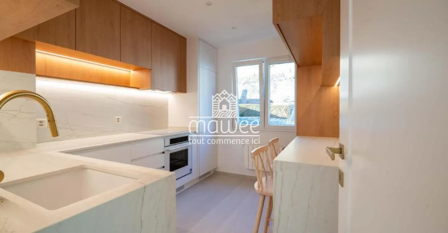 Magnificent fully renovated apartment with high-end finishes - Photo 1 of 12
