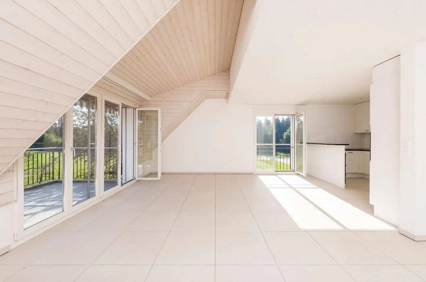 Charmante Wohnung im Grünen - Foto 2 von 9