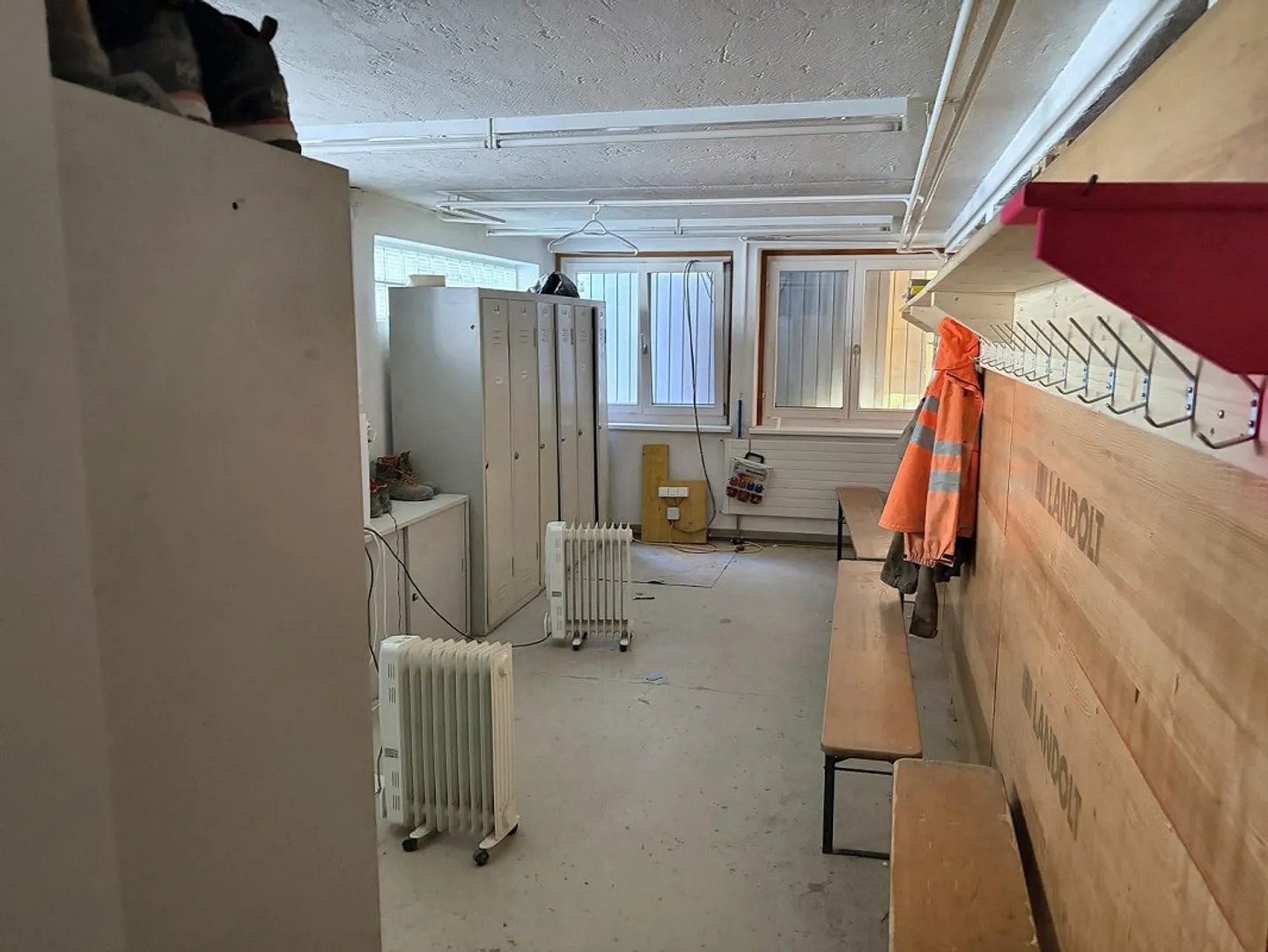 Spazi commerciali a prezzi accessibili per uso temporaneo Ufficio, Laboratorio & Posizione... - Foto 2 di 11