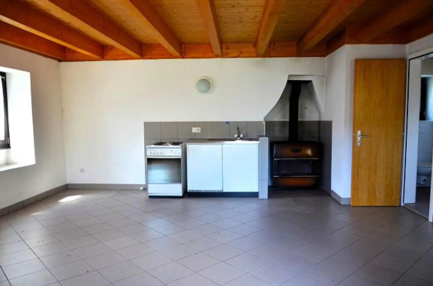 Rustico 3 1/2 locali in posizione molto tranquilla e soleggiata con vista / Bell... - Foto 2 di 39