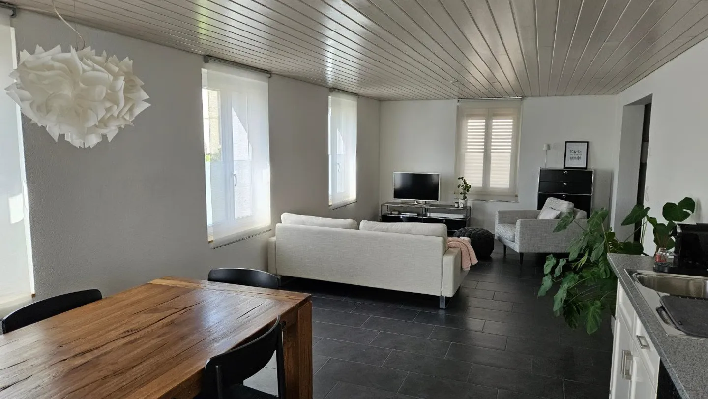 Gemütliche 4.5-Zimmer-Wohnung im Erdgeschoss in Rothrist - Photo 2 sur 10