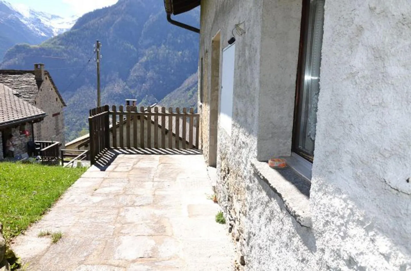 Rustico 3 1/2 locali in posizione molto tranquilla e soleggiata con vista / Bell... - Foto 17 di 39