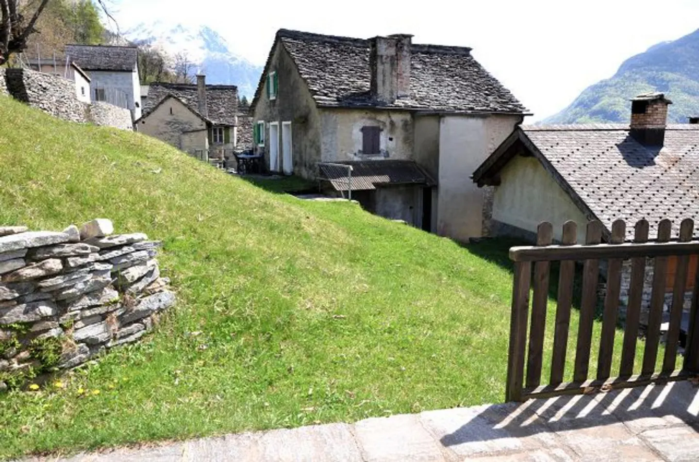 Rustico 3 1/2 locali in posizione molto tranquilla e soleggiata con vista / Bell... - Foto 18 di 39