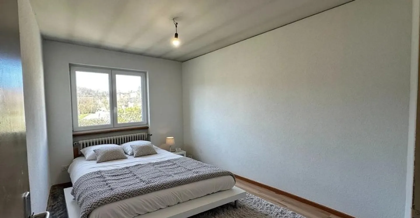 8-room House - Photo 11 of 13